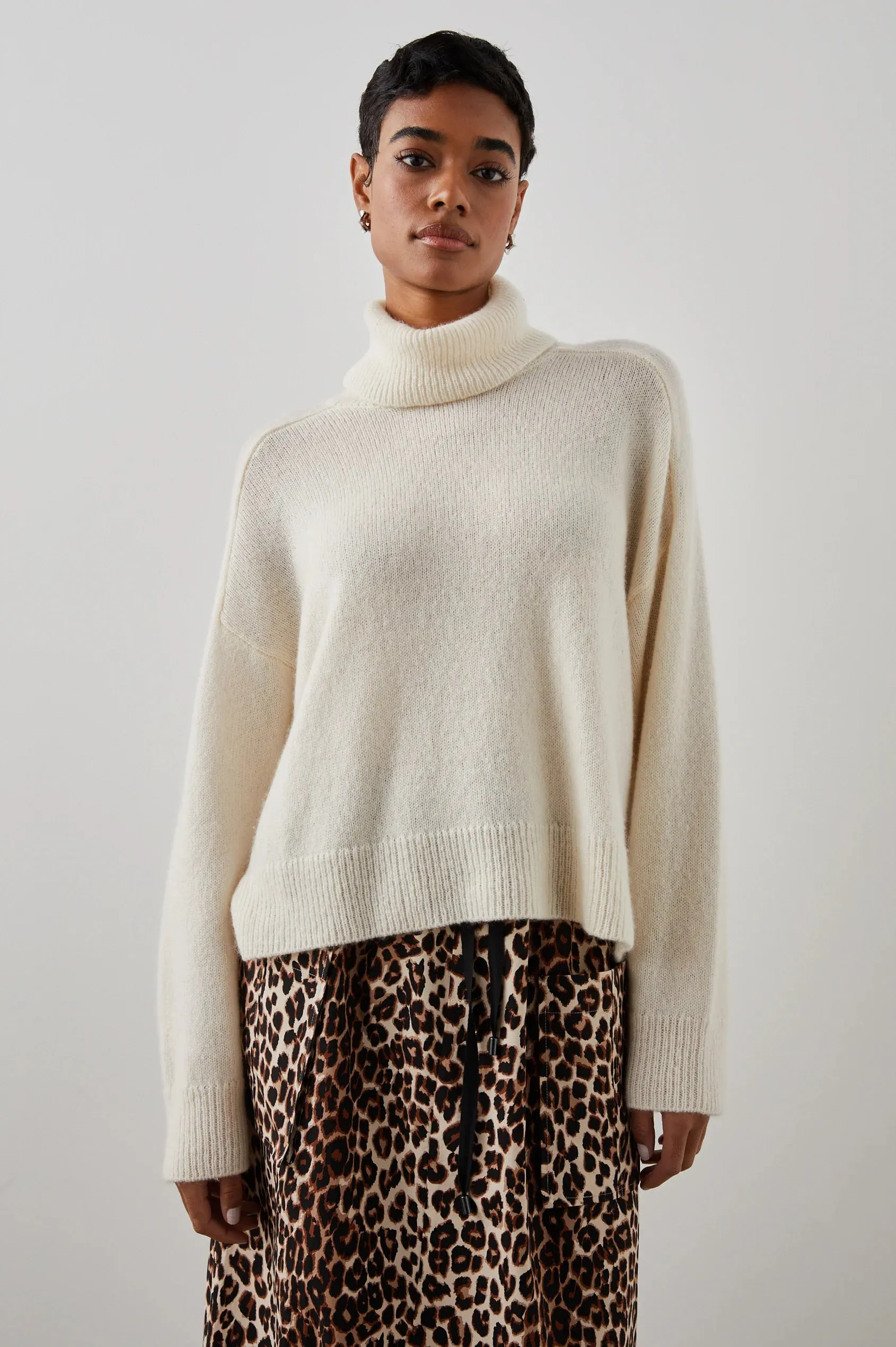 Estelle Sweater ~ Ivory